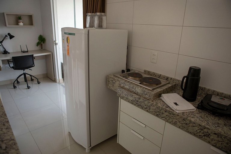 203- Apartamento com varanda perto do Vaca Brava