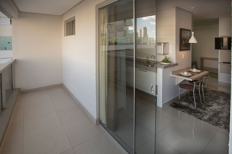 201 - Apartamento com varanda perto ao Vaca Brava