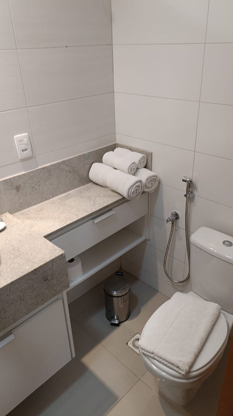 112 - Apartamento Exclusivo com Varanda
