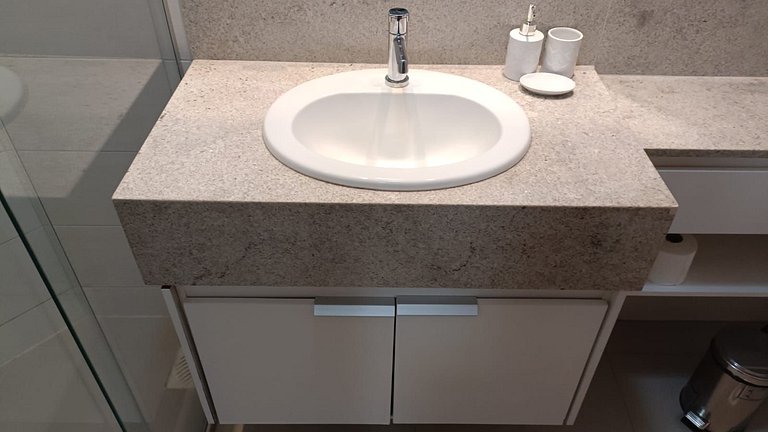 112 - Apartamento Exclusivo com Varanda