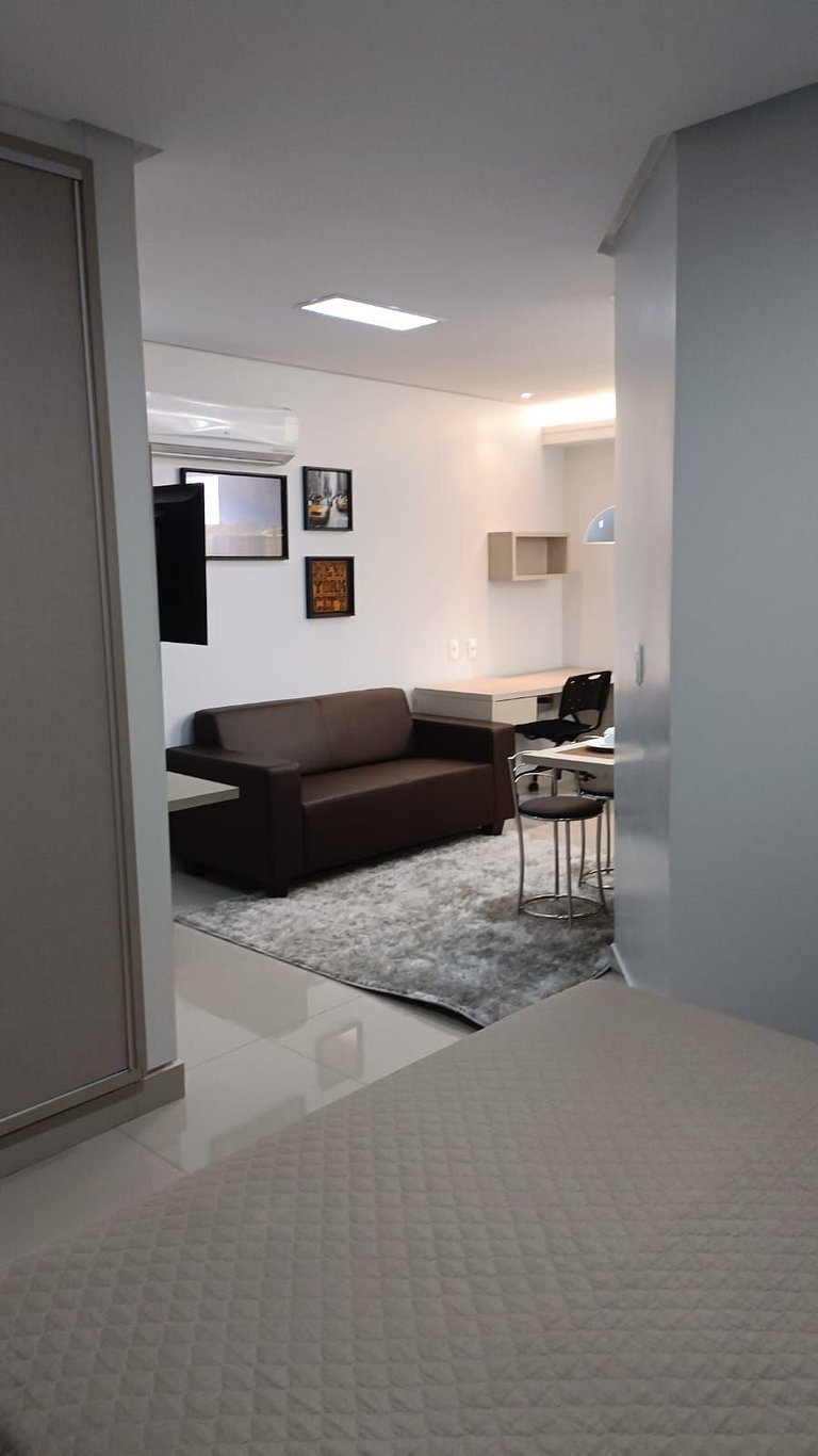 112 - Apartamento Exclusivo com Varanda