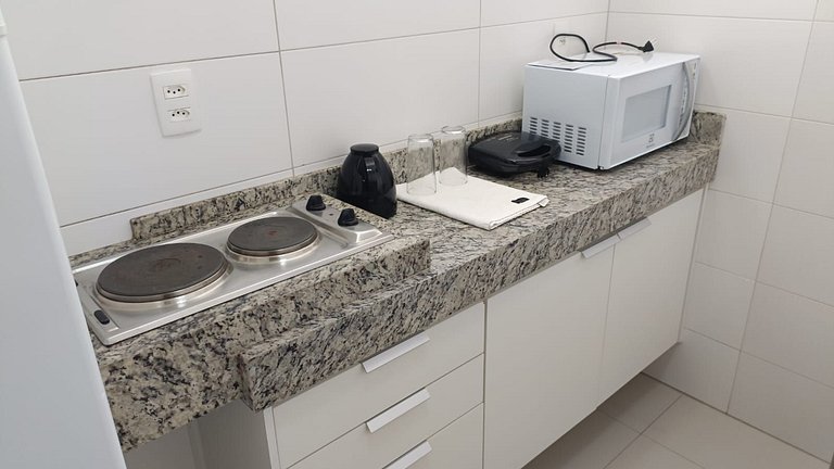 212- Apartamento com varanda perto do Vaca Brava