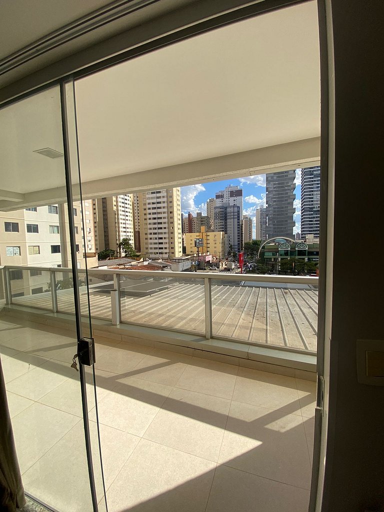 101-Apartamento exclusivo com varanda