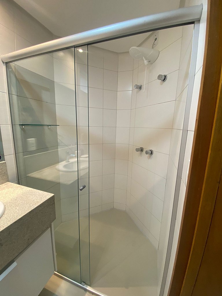 101-Apartamento exclusivo com varanda