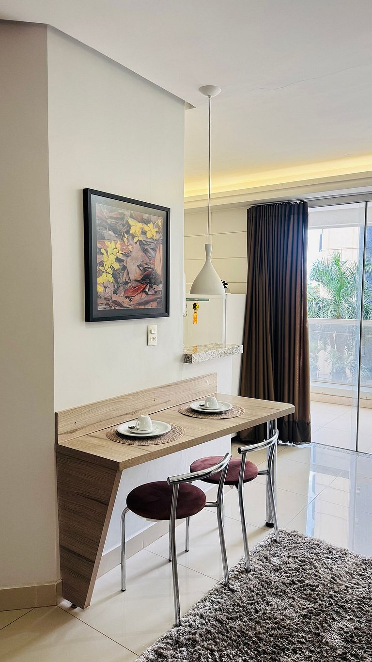 108 - Apartamento Exclusivo com Varanda