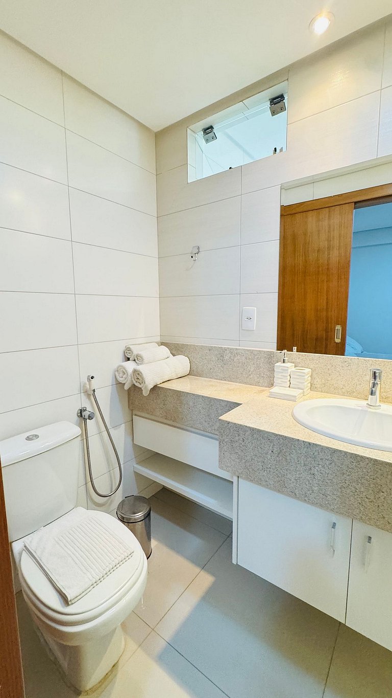 108 - Apartamento Exclusivo com Varanda