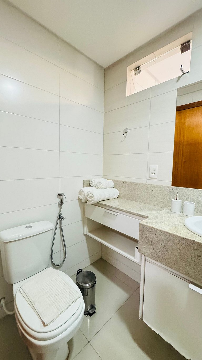 112 - Apartamento Exclusivo com Varanda