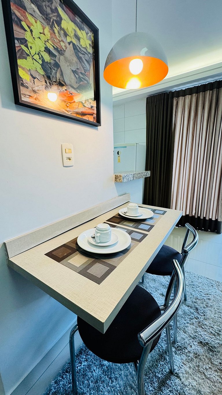 112 - Apartamento Exclusivo com Varanda