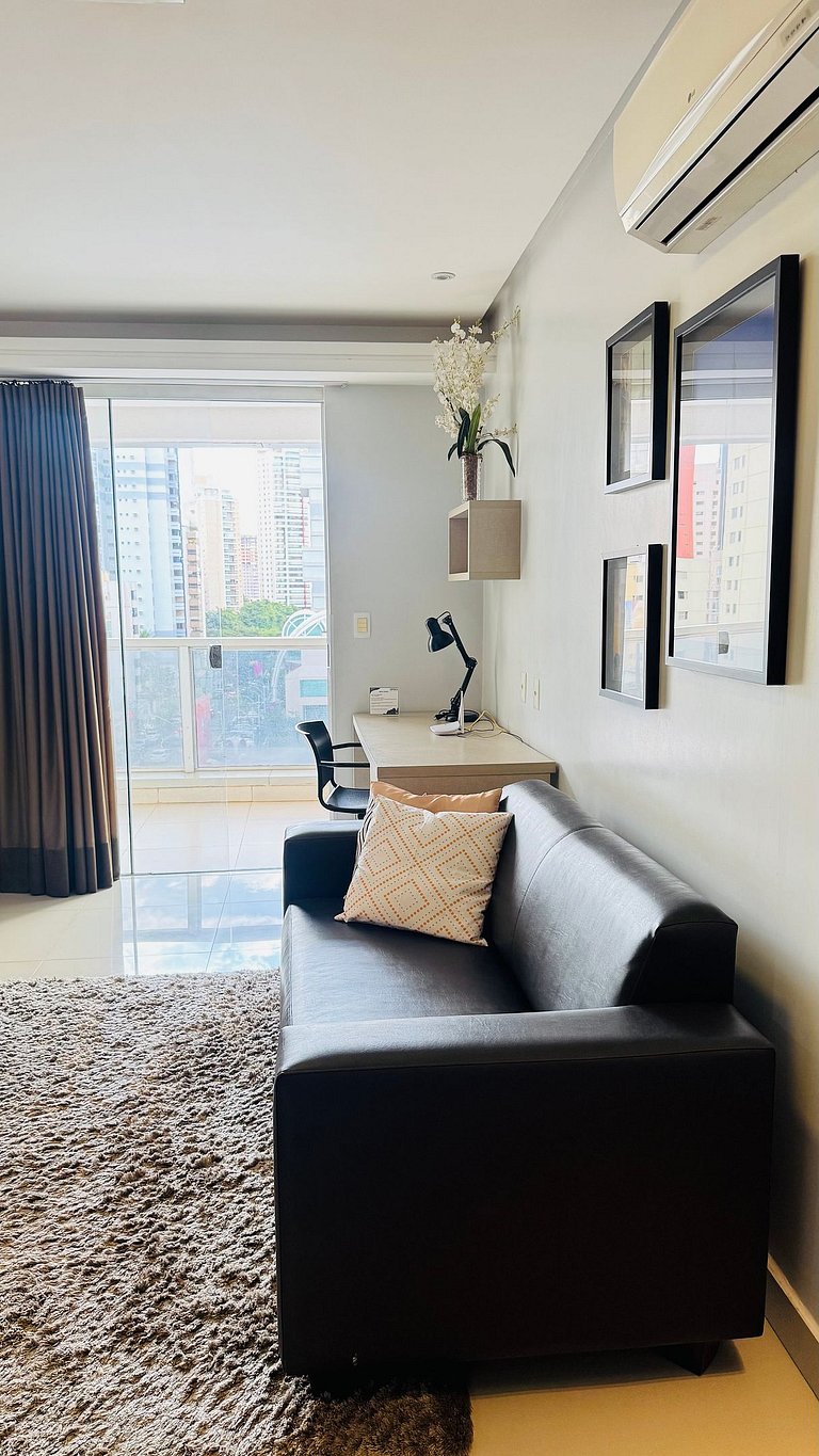 201 - Apartamento com varanda perto ao Vaca Brava